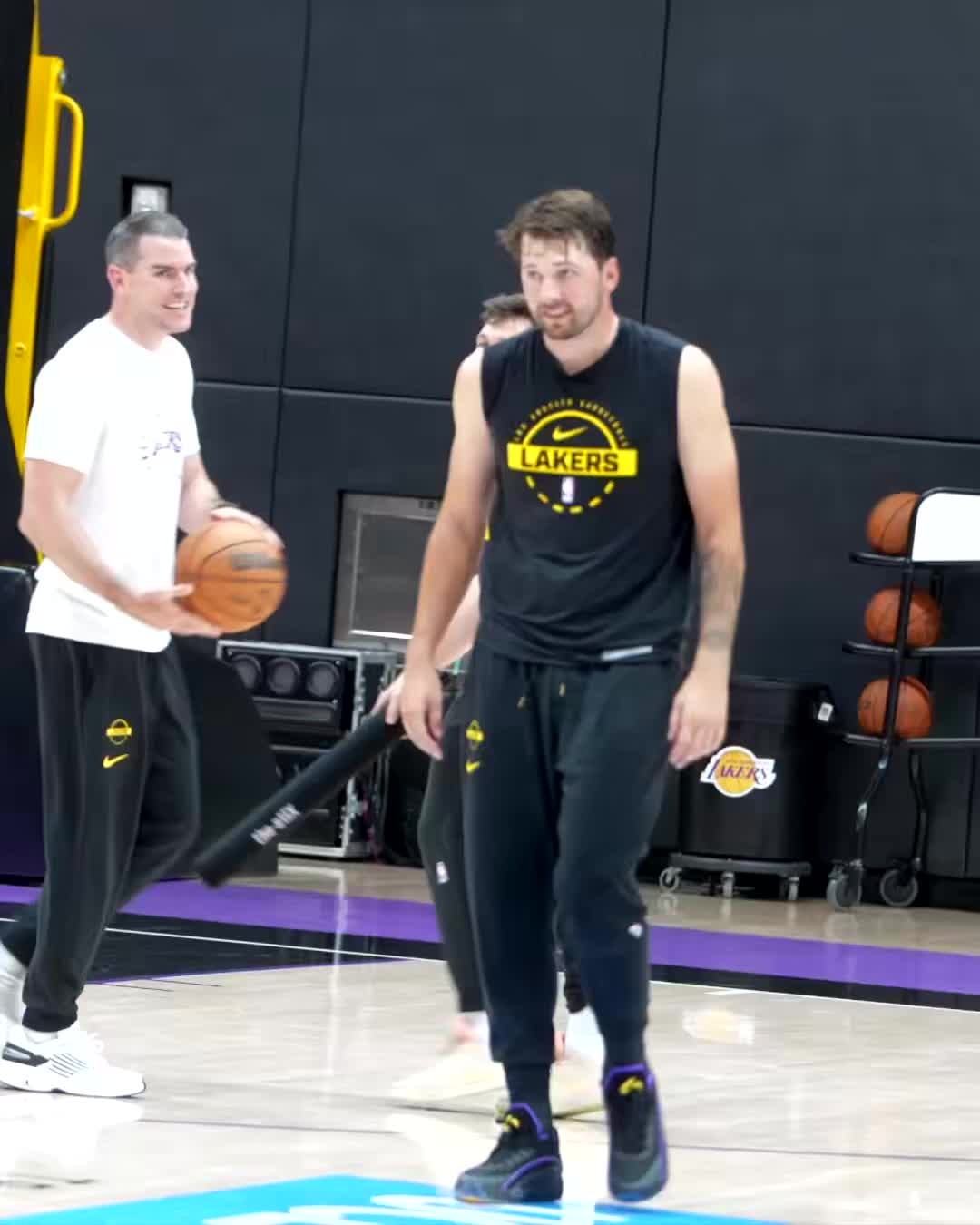 瘦成男模了啊🔥东契奇最新训练!新赛季冲击MVP?